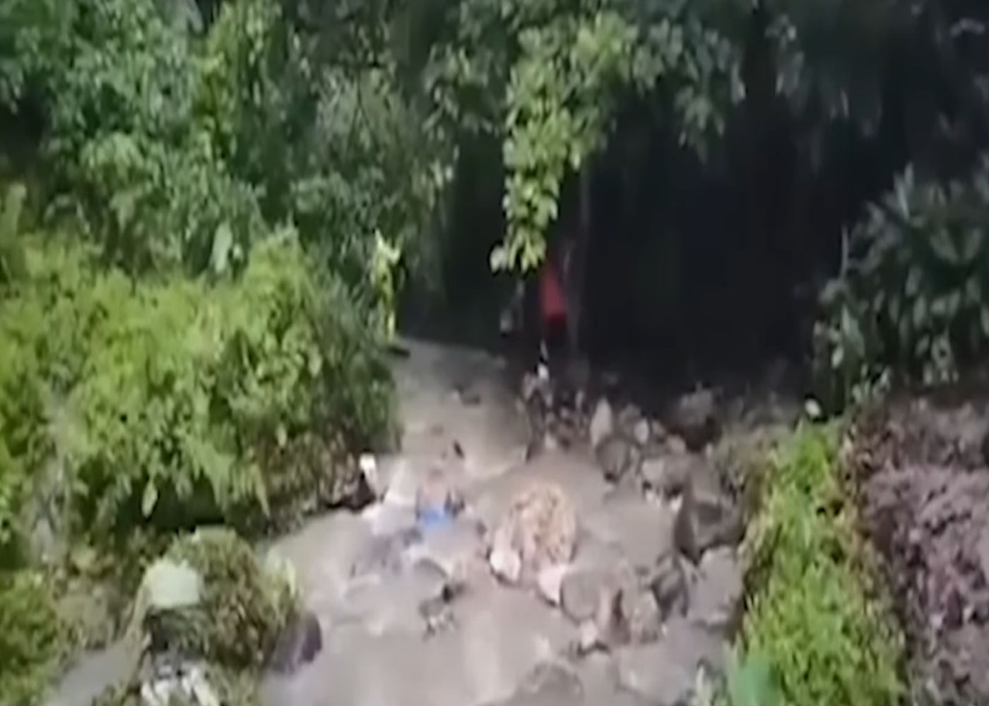 9-taong gulang na batang babae, patay matapos mahulog sa kanal at maagos ng rumaragasang tubig